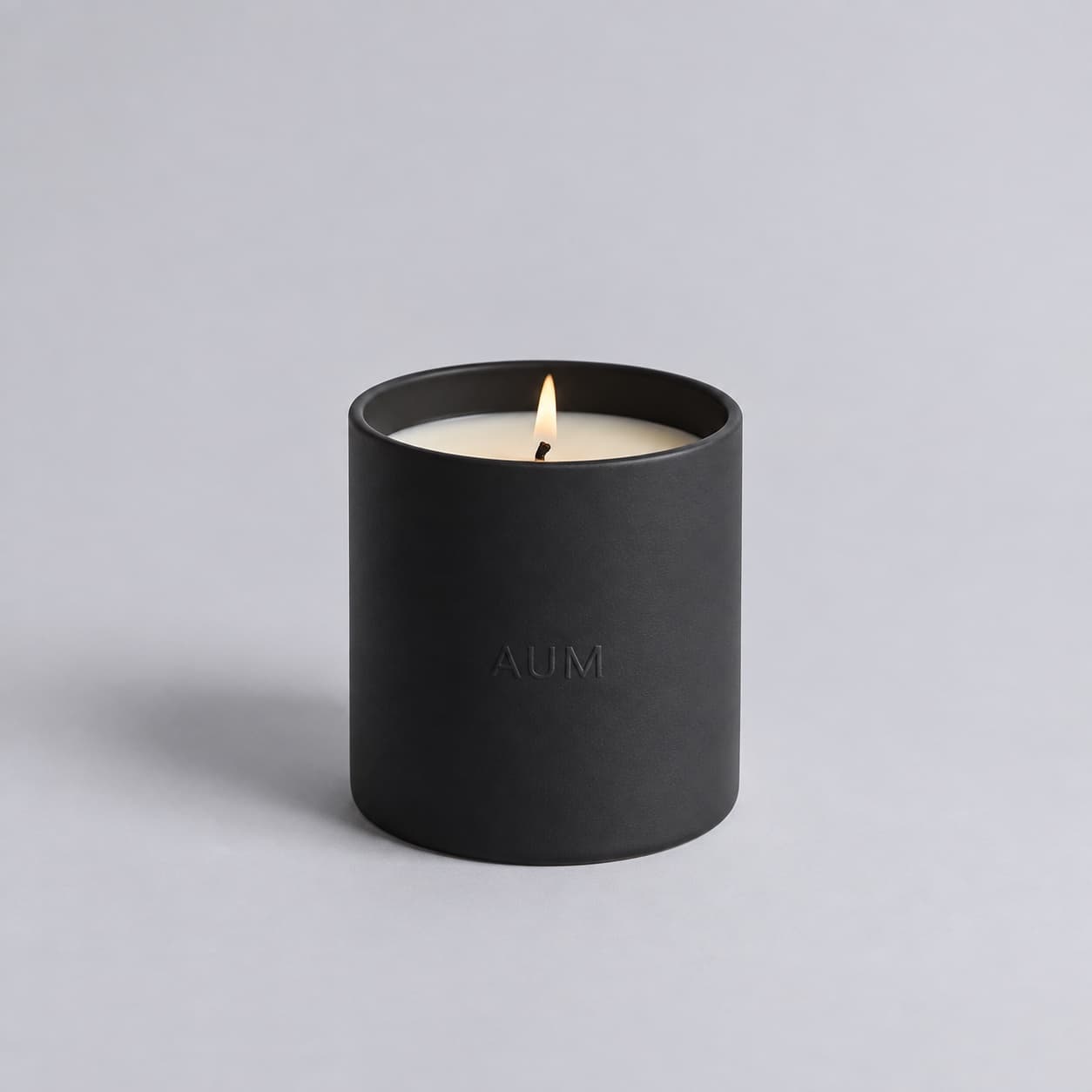 ECLIPSE black ceramic candle